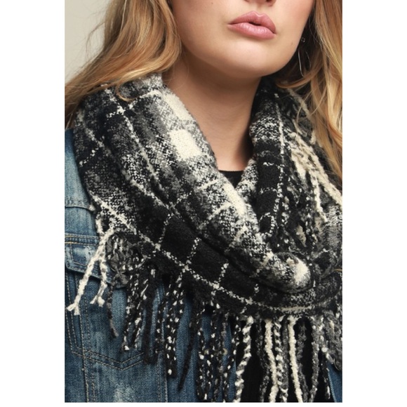 Oh So Soft Plaid Infinity Tassel Scarf - Picture 5 of 8